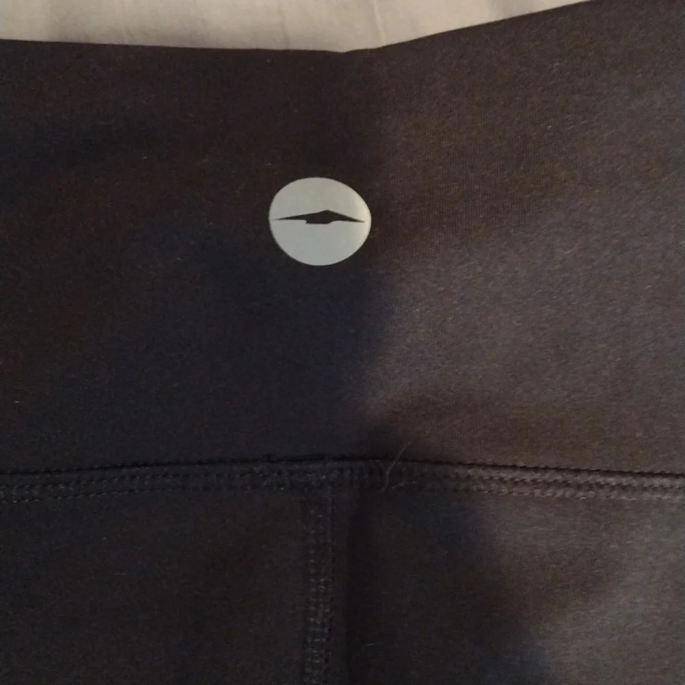 Capris - Picture 3 of 4